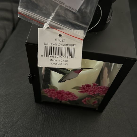 Brand new Hallmark Lantern in Loving memory - Picture 14 of 15